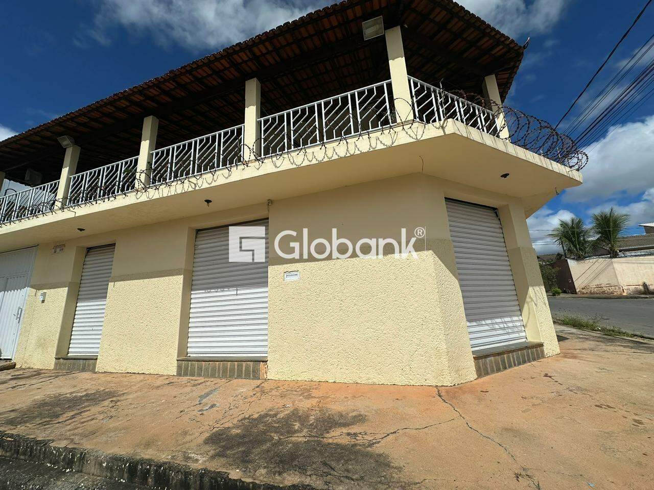 Ponto comercial para aluguel Dona Gregória 350m² Montes Claros MG: Fachada