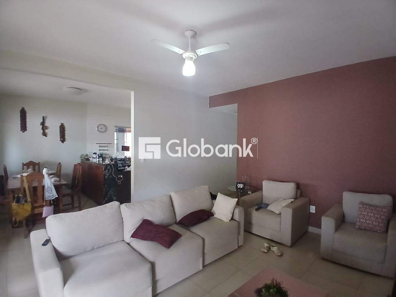 Casa 3 quartos à venda Canelas 100m² Montes Claros MG: 