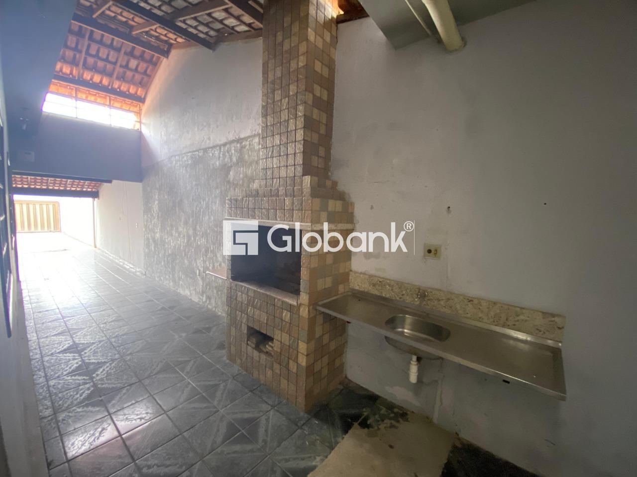 Casa 4 quartos para aluguel Planalto 450m² Montes Claros MG: 