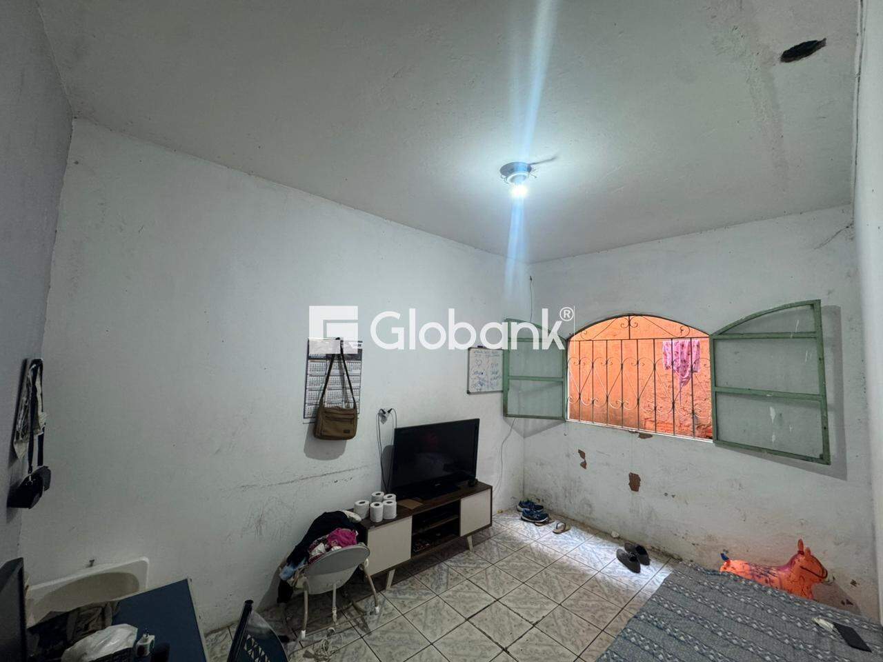 Casa 4 quartos à venda Antônio Pimenta 280m² Montes Claros MG: 
