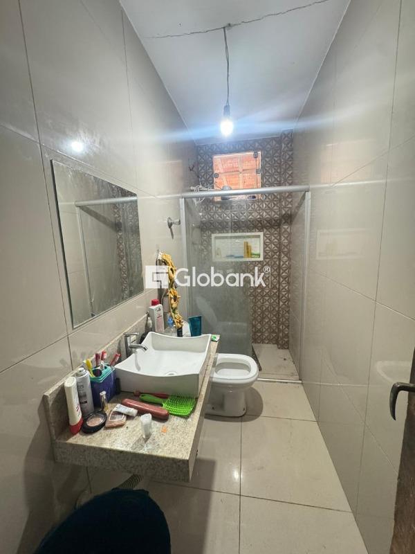 Casa 4 quartos à venda Antônio Pimenta 280m² Montes Claros MG: 