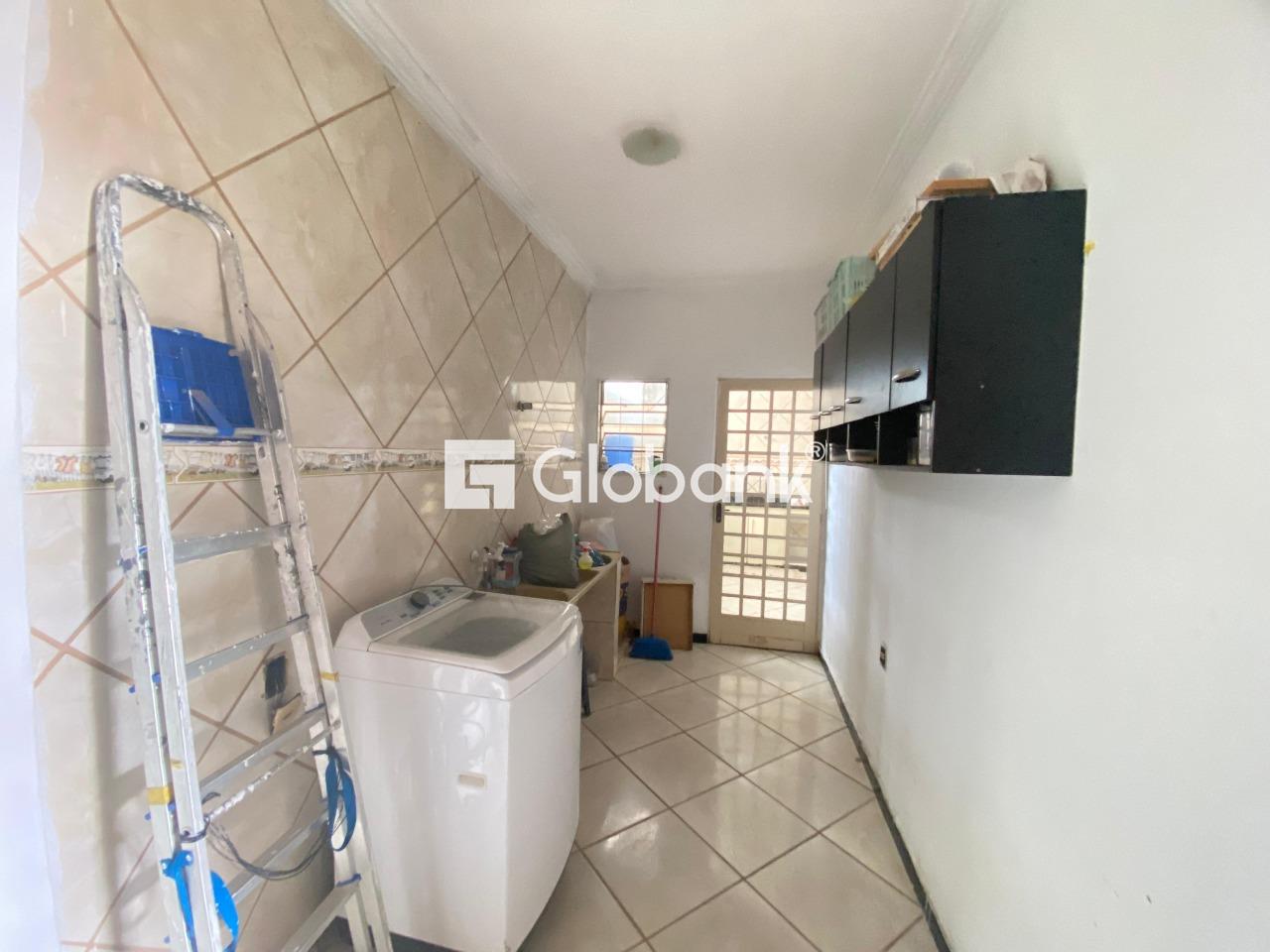 Casa 2 quartos à venda Acácias 200m² Montes Claros MG: 