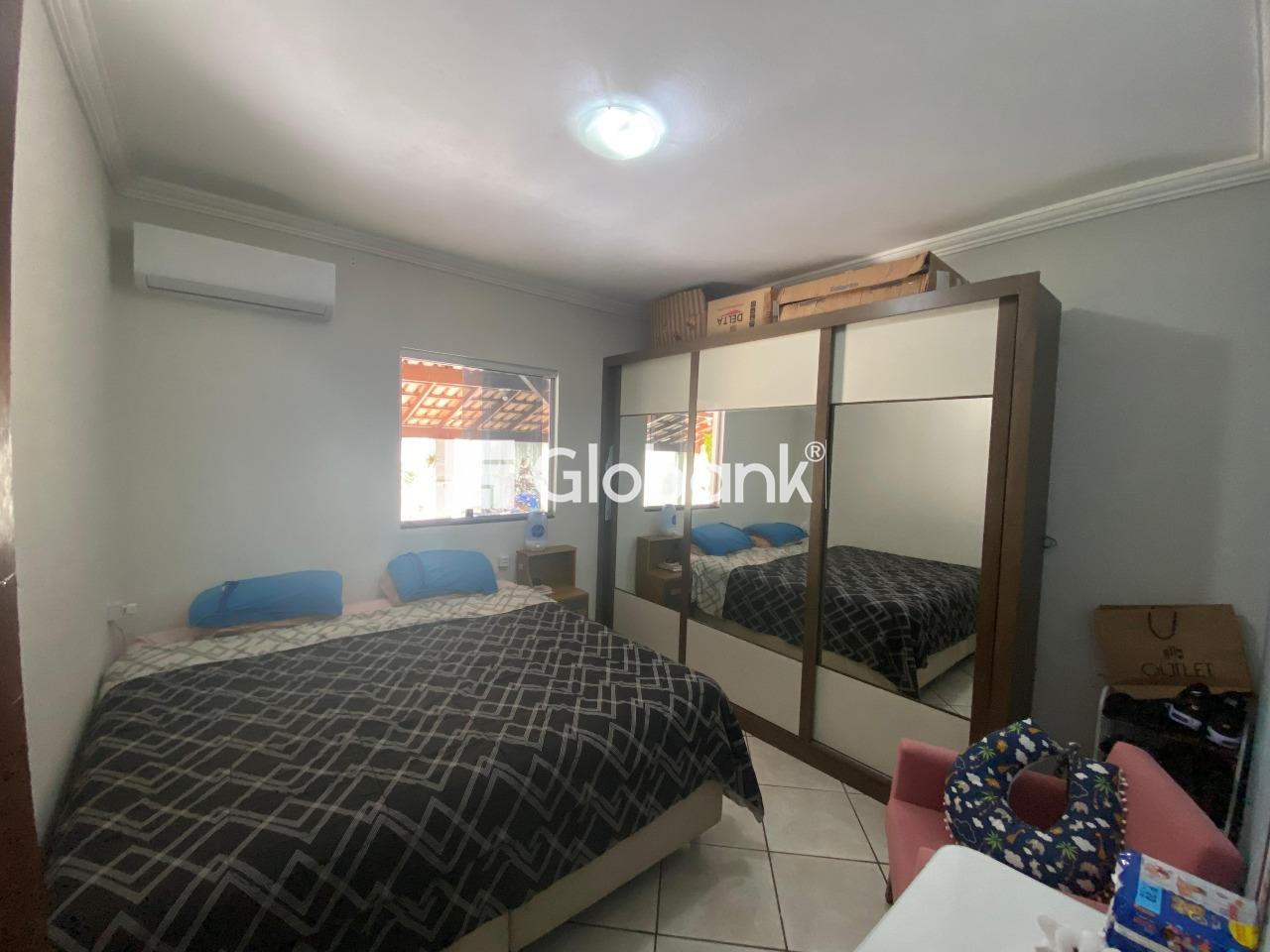 Casa 2 quartos à venda Acácias 200m² Montes Claros MG: 