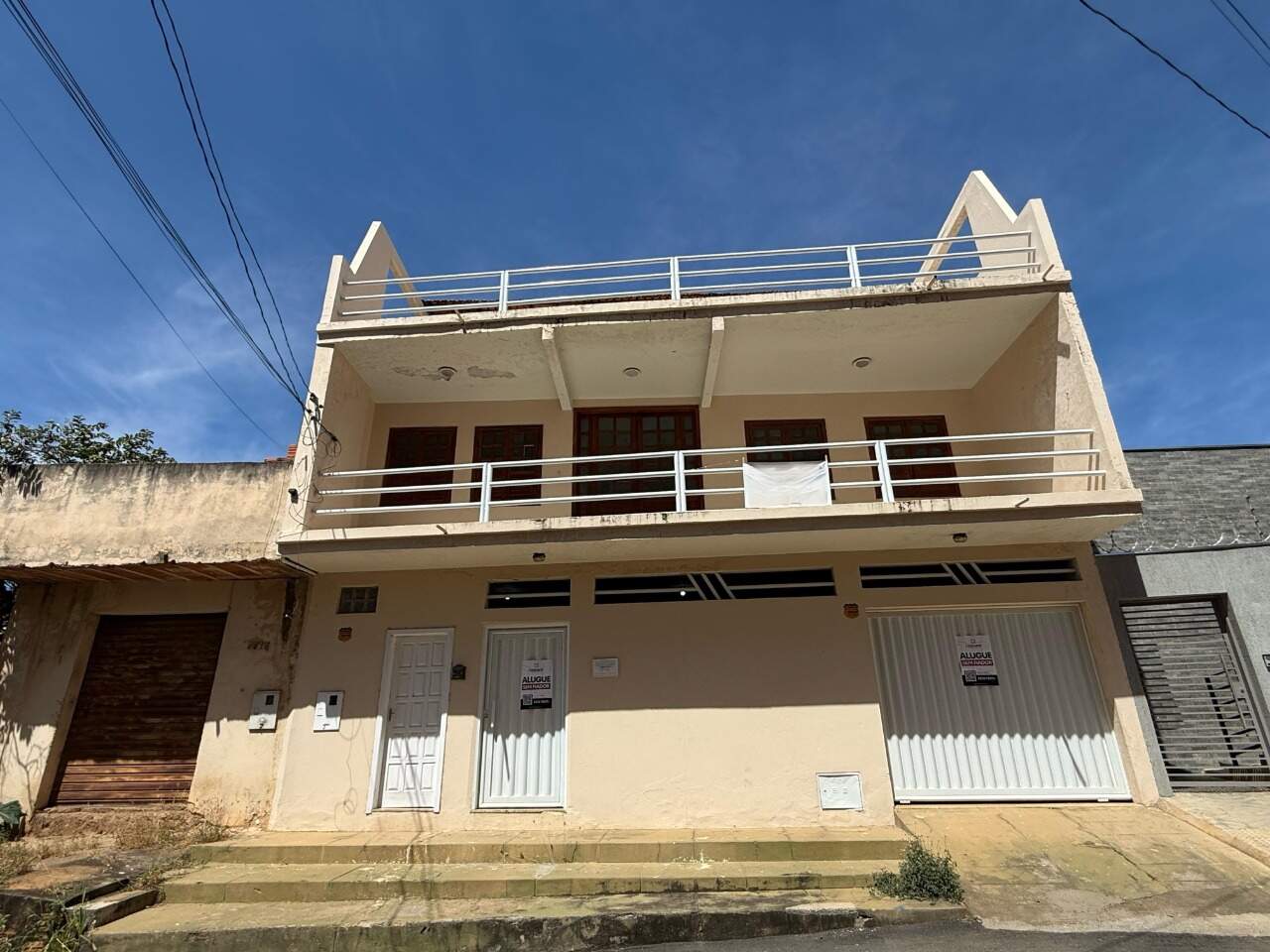 Casa 4 quartos à venda Vila Guilhermina 410m² Montes Claros MG: Fachada