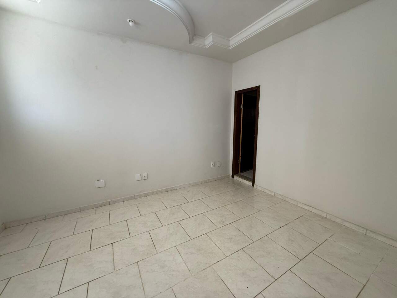 Casa 4 quartos à venda Vila Guilhermina 410m² Montes Claros MG: Quarto2