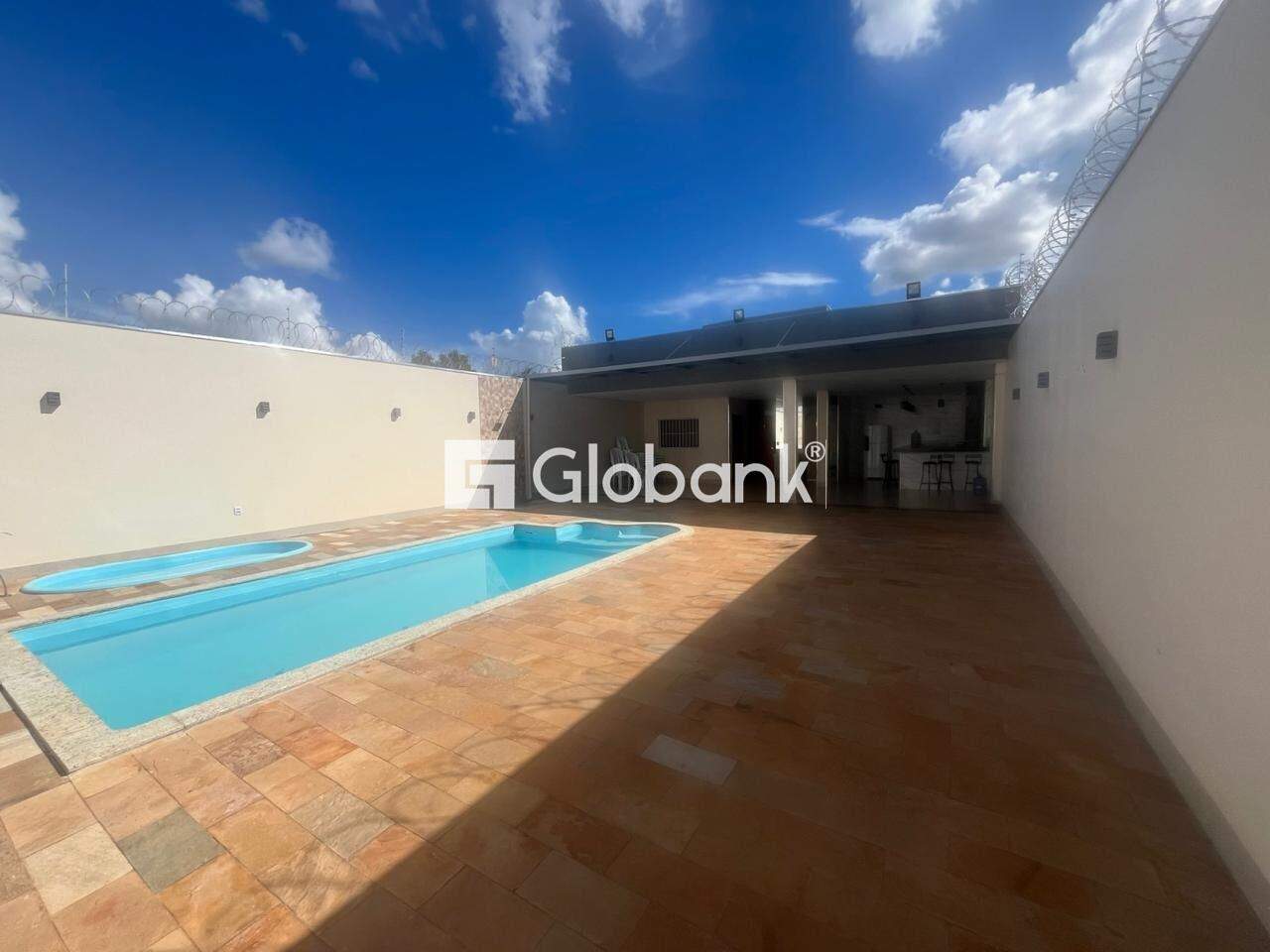 Chácara 1 quarto à venda Loteamento dos Cristais 50m² Montes Claros MG: 