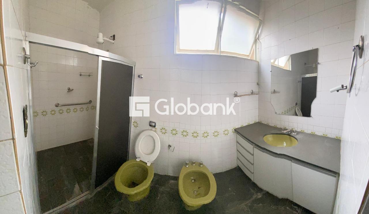 Casa 4 quartos para aluguel Melo 253m² Montes Claros MG: 