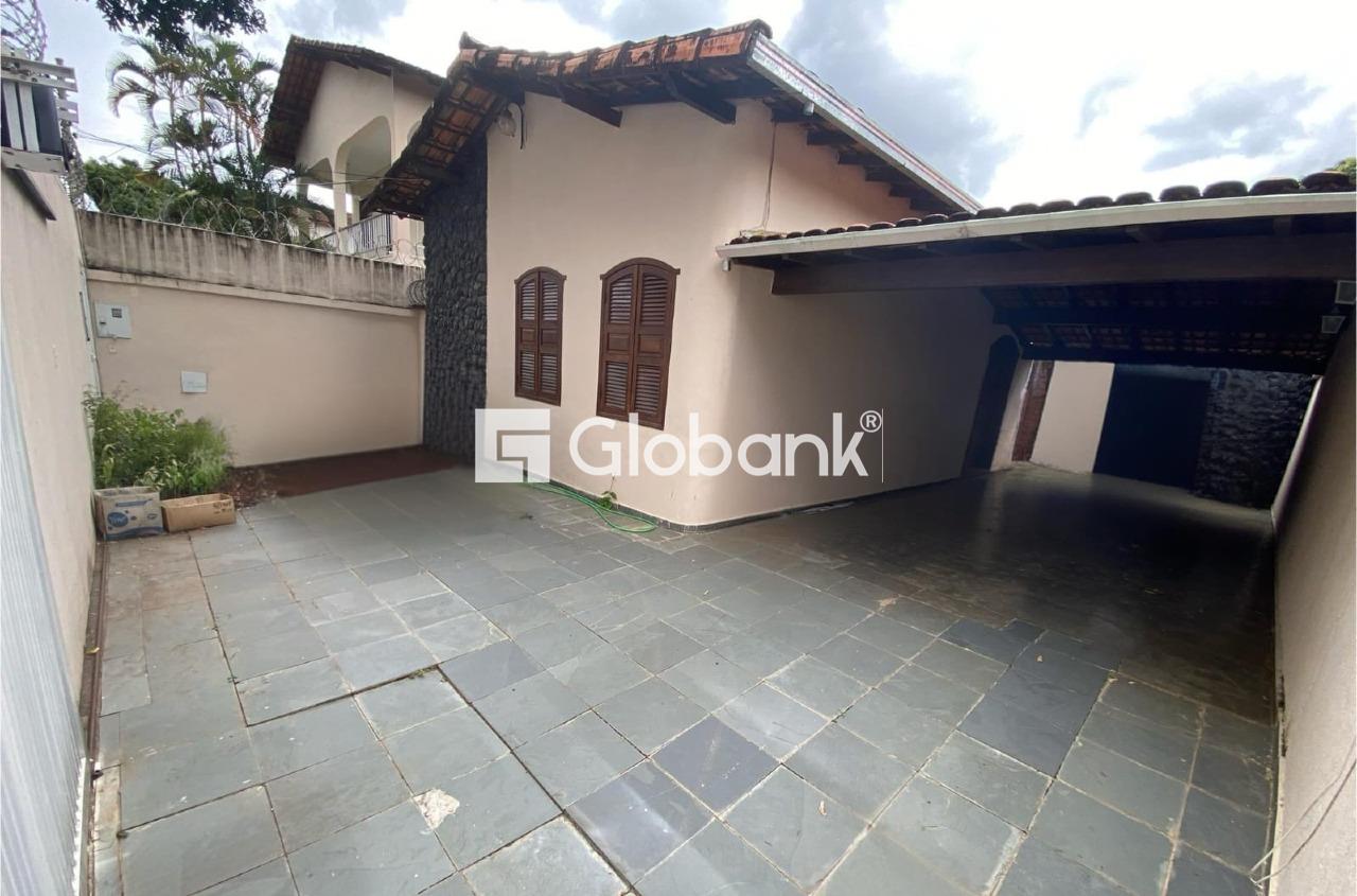 Casa 4 quartos para aluguel Melo 253m² Montes Claros MG: 