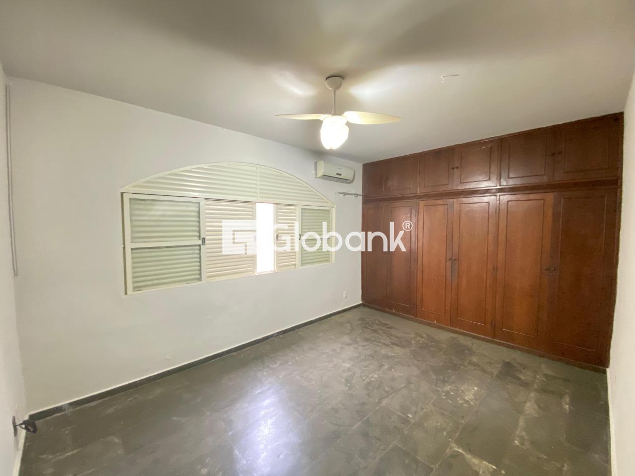 Casa 4 quartos para aluguel Melo 253m² Montes Claros MG: 