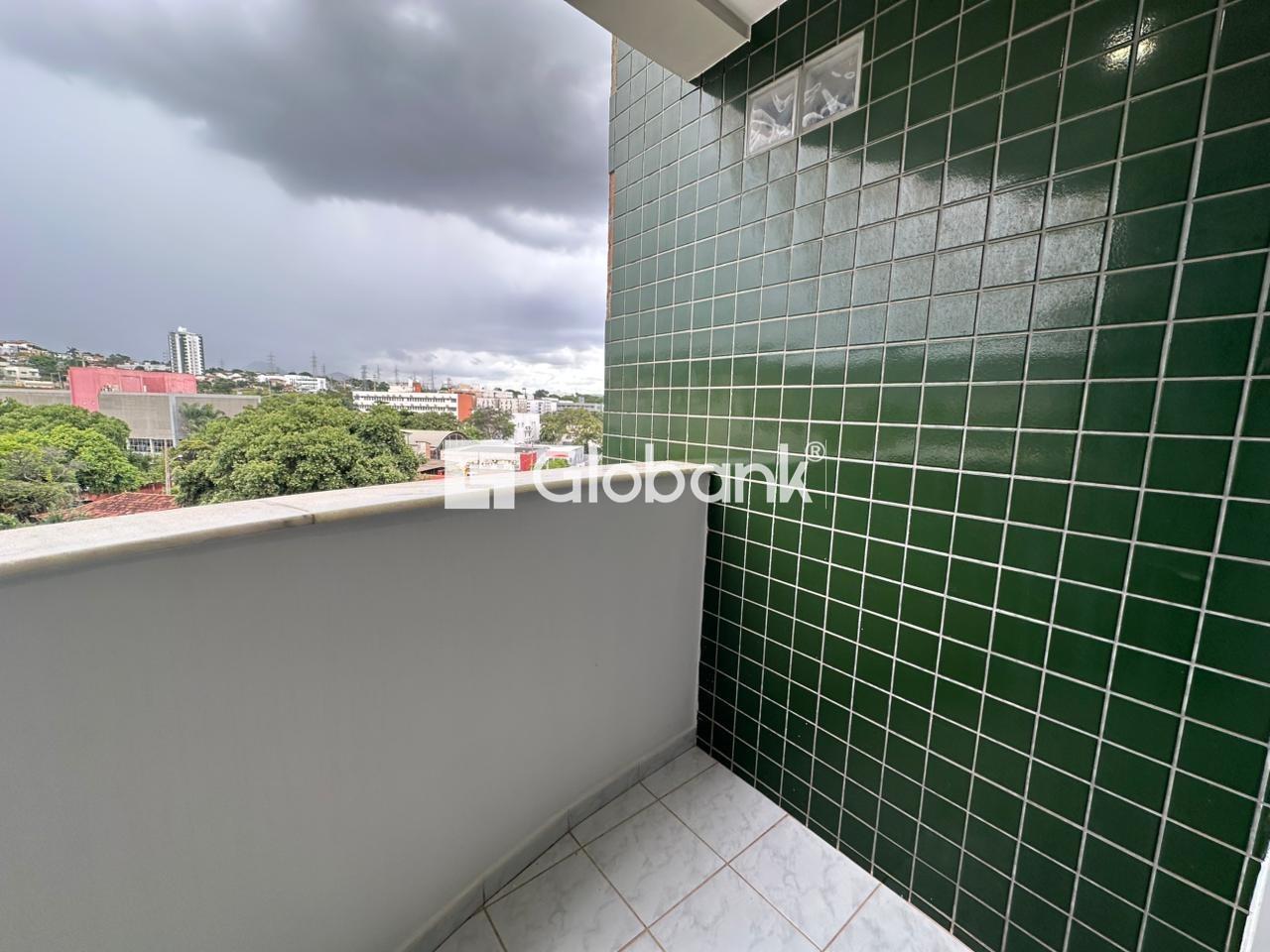 Flat 1 quarto para aluguel Ibituruna 35m² Montes Claros MG: Sacada
