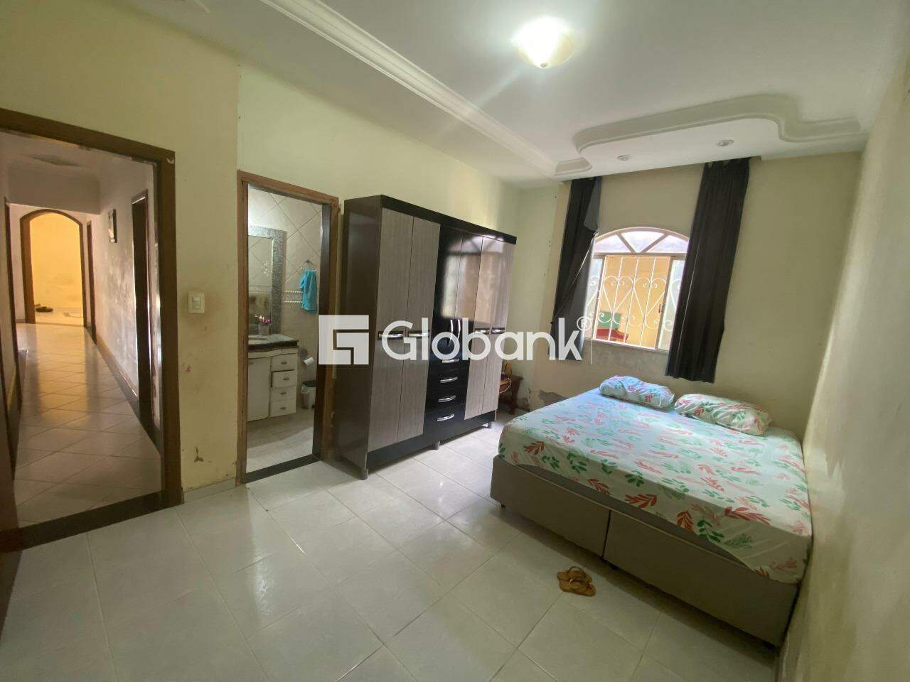 Casa 5 quartos à venda Planalto 450m² Montes Claros MG: 