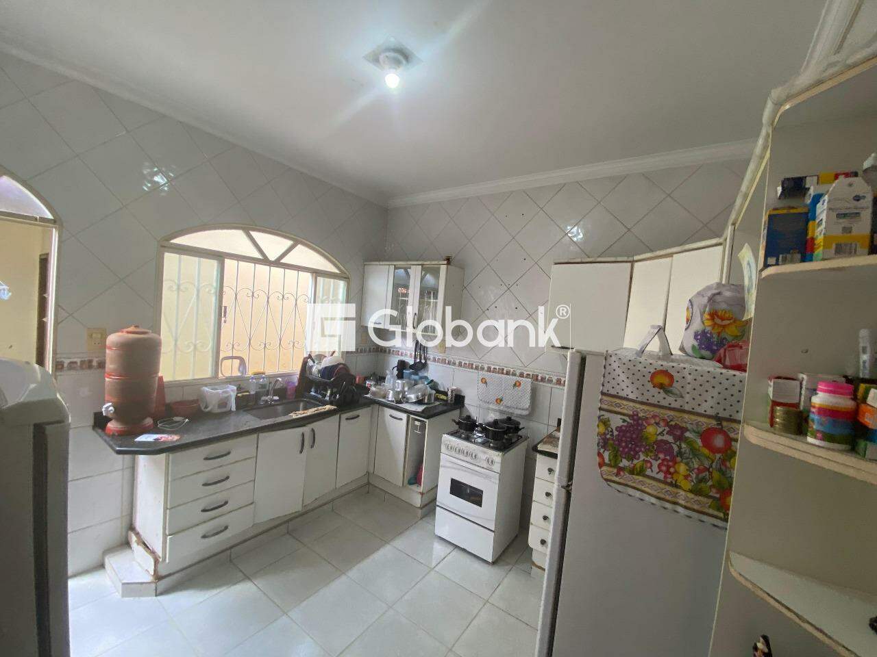 Casa 5 quartos à venda Planalto 450m² Montes Claros MG: 