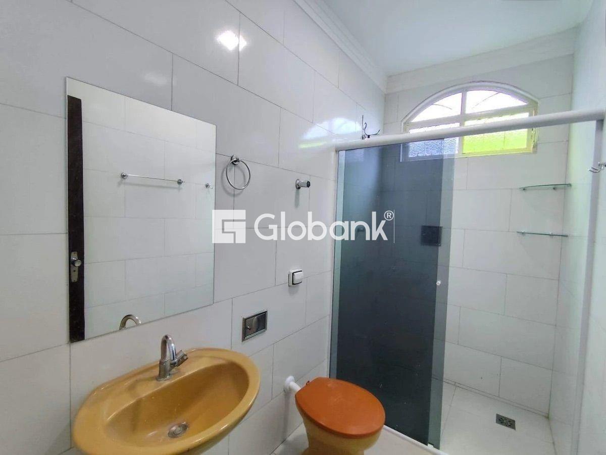 Casa 3 quartos para aluguel Morada do Sol 120m² Montes Claros MG: 