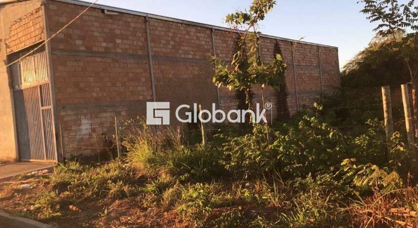 Terreno à venda Jardim Primavera 360m² Montes Claros MG: 