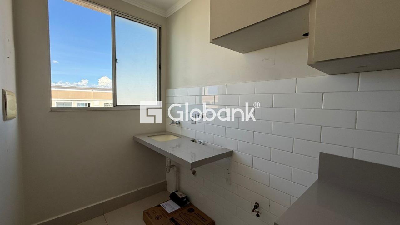 Apartamento 2 quartos para aluguel Belvedere 45m² Montes Claros MG: Área de serviço
