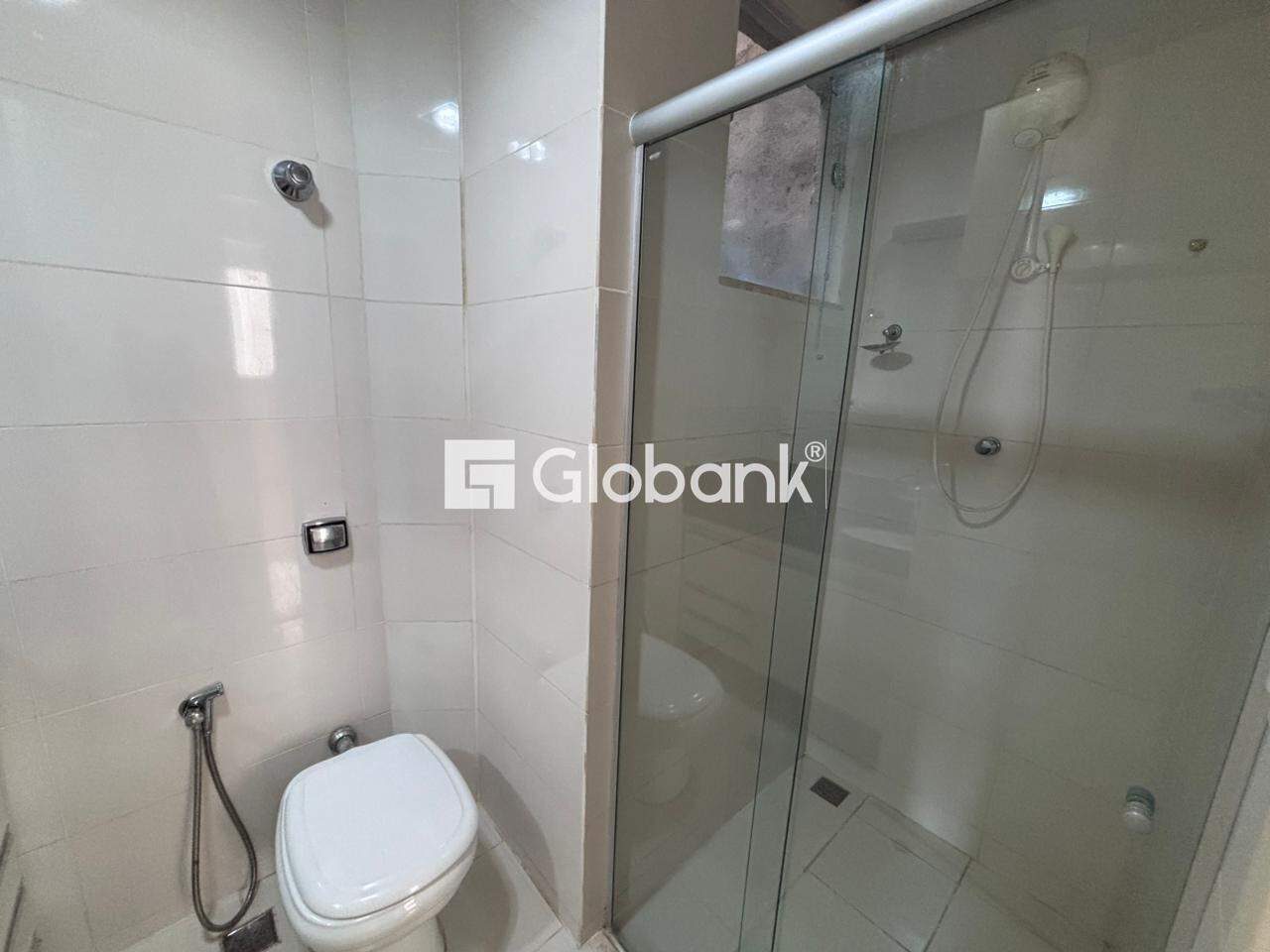 Casa 3 quartos para aluguel Ibituruna 123m² Montes Claros MG: Banheiro suite