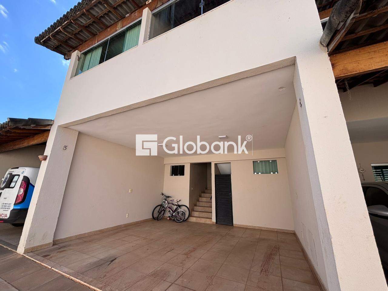 Casa 3 quartos para aluguel Ibituruna 123m² Montes Claros MG: Garagem