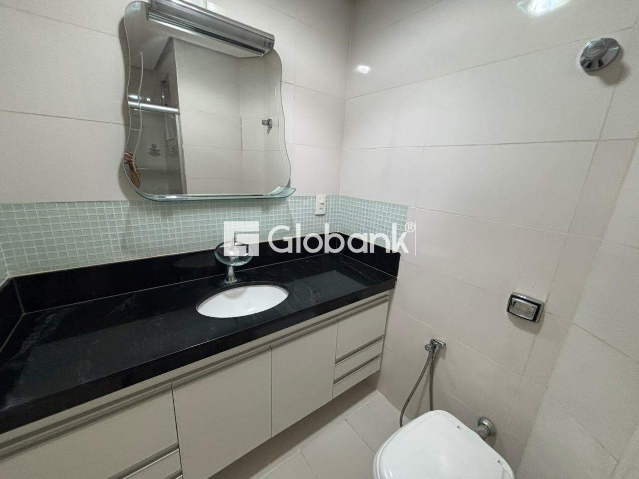 Casa 3 quartos para aluguel Ibituruna 123m² Montes Claros MG: Banheiro suite