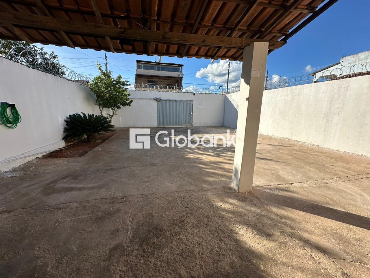 Casa 3 quartos para aluguel Alto São João 110m² Montes Claros MG: 