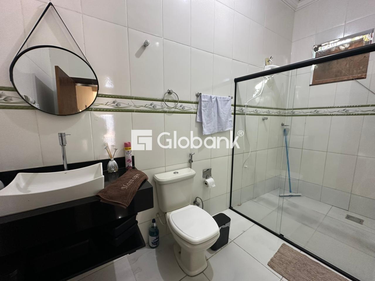 Casa 3 quartos para aluguel Alto São João 110m² Montes Claros MG: Banheiro social