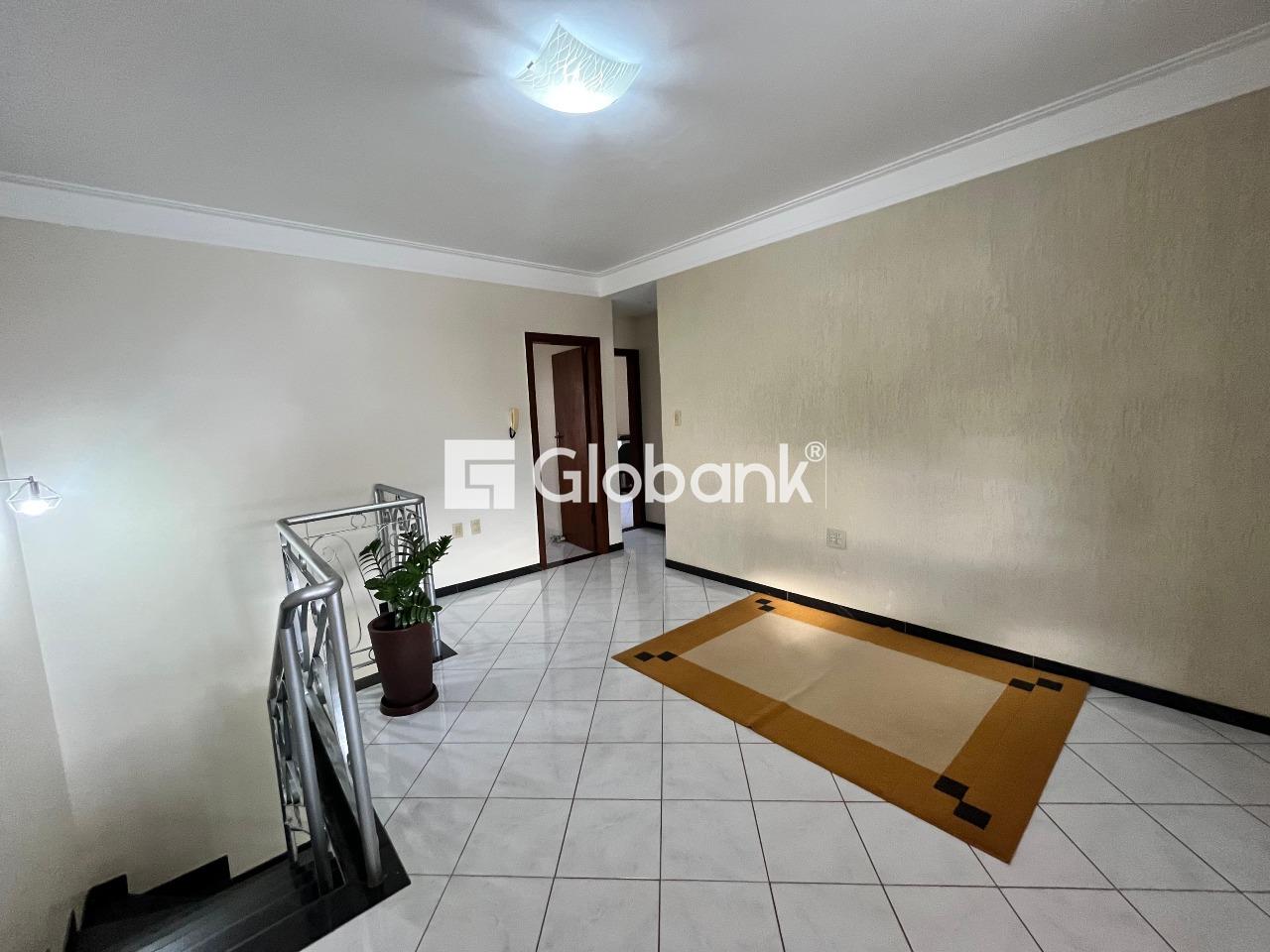 Casa 3 quartos para aluguel Planalto 150m² Montes Claros MG: 