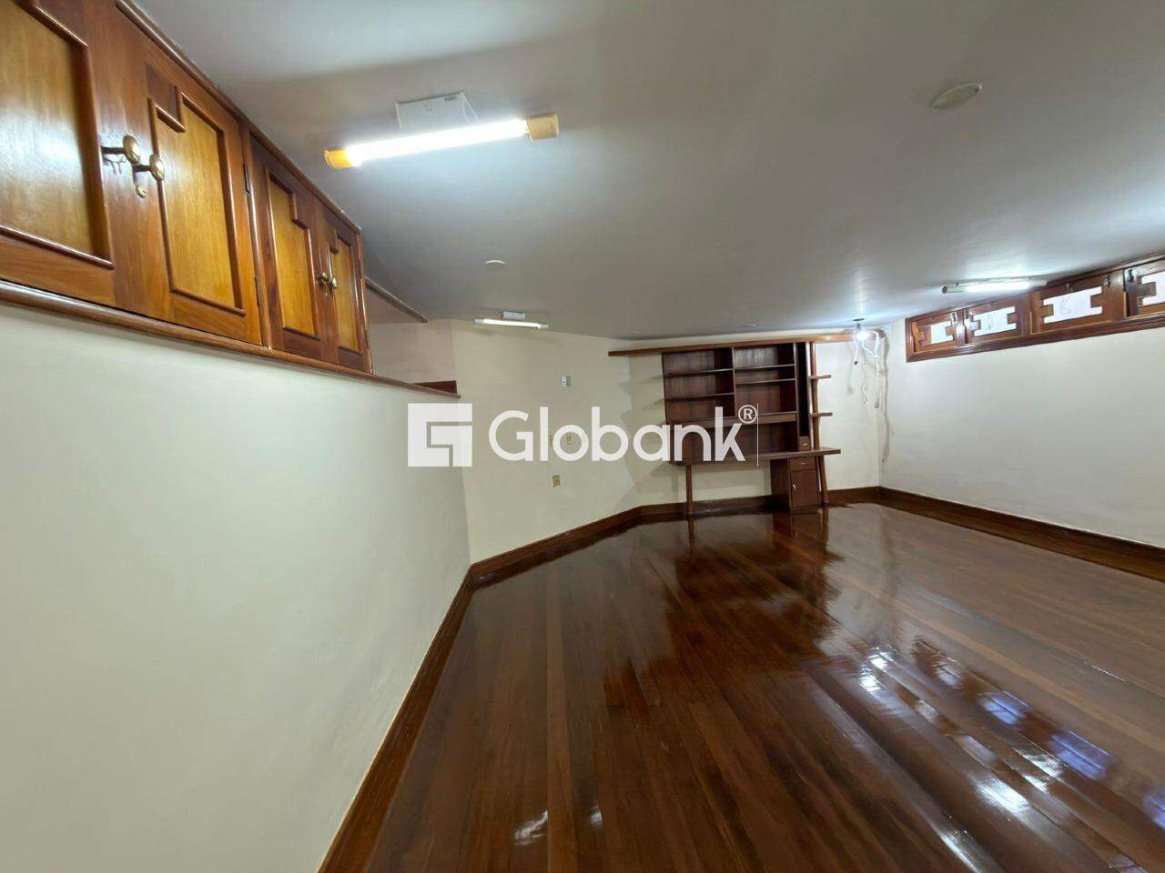 Casa 3 quartos à venda Jardim São Luiz 800m² Montes Claros MG: 