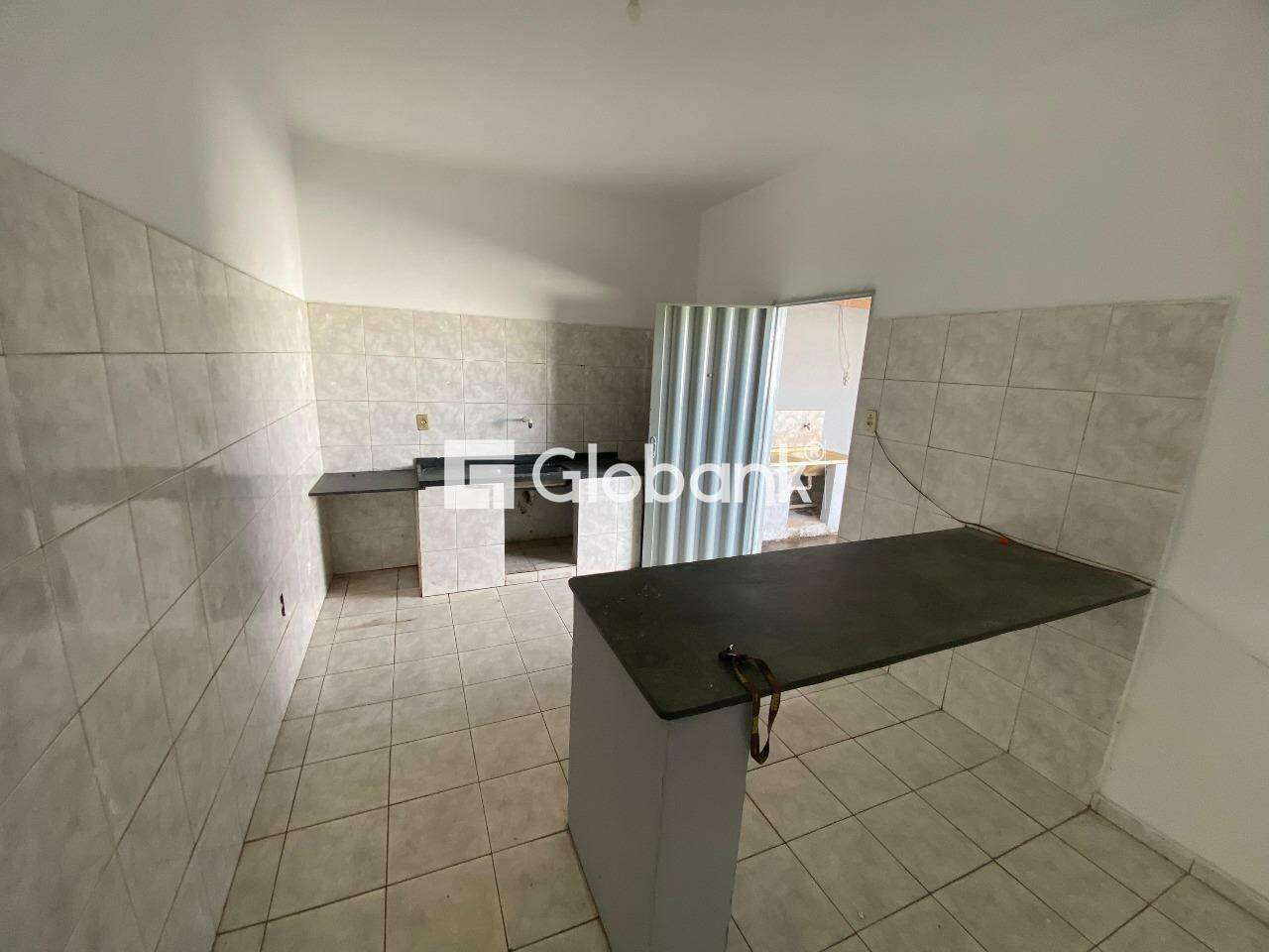 Casa 2 quartos à venda Planalto 203m² Montes Claros MG: 