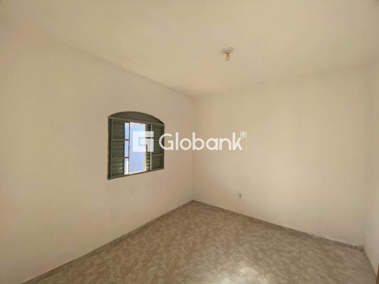 Casa 2 quartos à venda Planalto 203m² Montes Claros MG: 