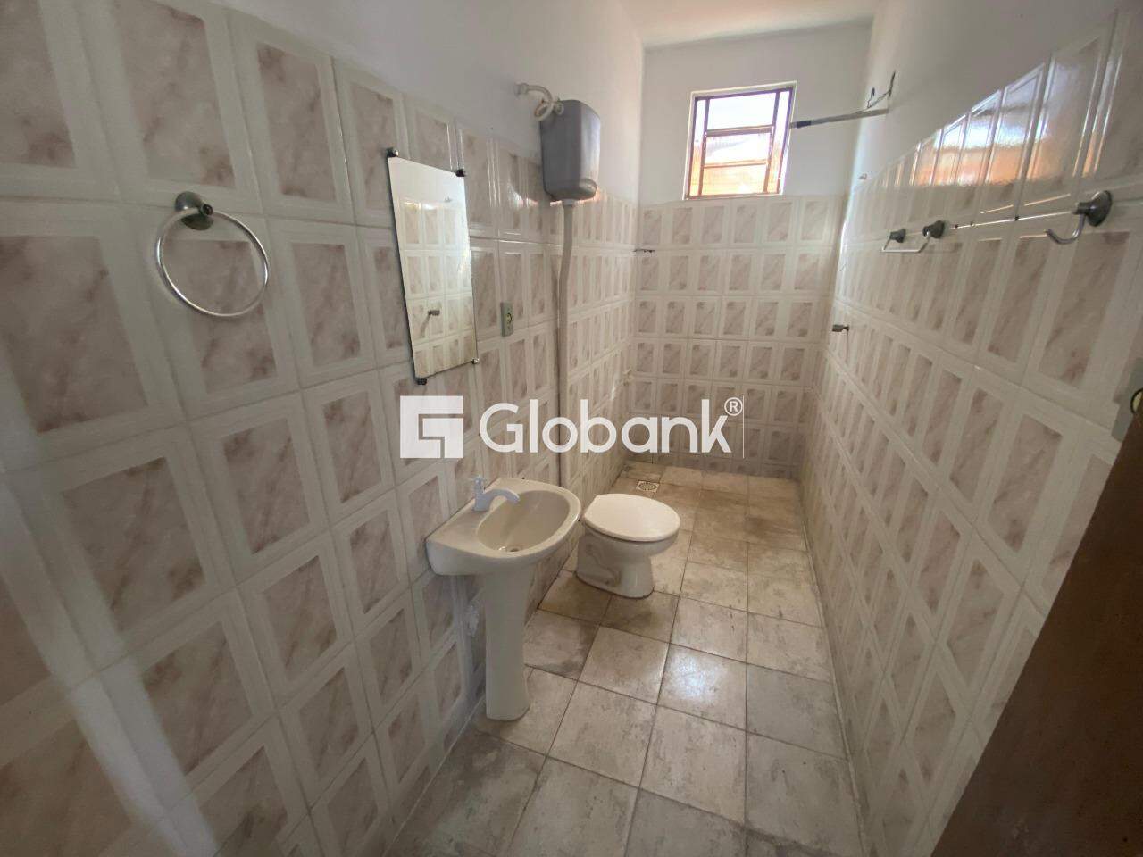 Casa 2 quartos à venda Planalto 203m² Montes Claros MG: 