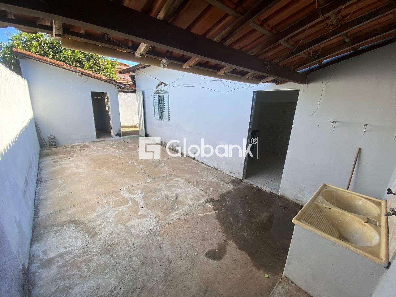 Casa 2 quartos à venda Planalto 203m² Montes Claros MG: 