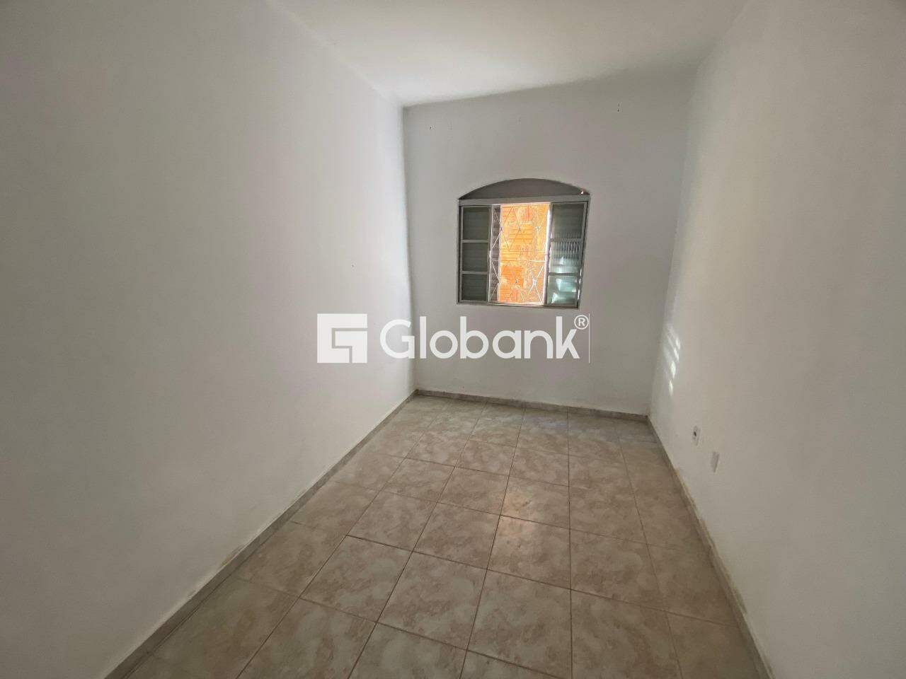Casa 2 quartos à venda Planalto 203m² Montes Claros MG: 