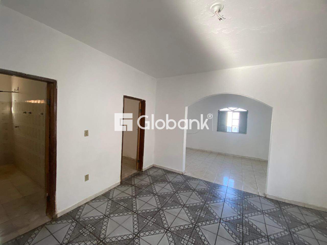 Casa 2 quartos à venda Planalto 203m² Montes Claros MG: 