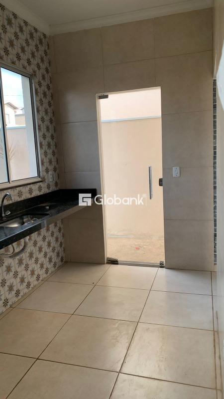 Casa 2 quartos para aluguel Santa Rafaela 80m² Montes Claros MG: 
