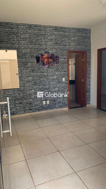Casa 2 quartos para aluguel Santa Rafaela 80m² Montes Claros MG: 