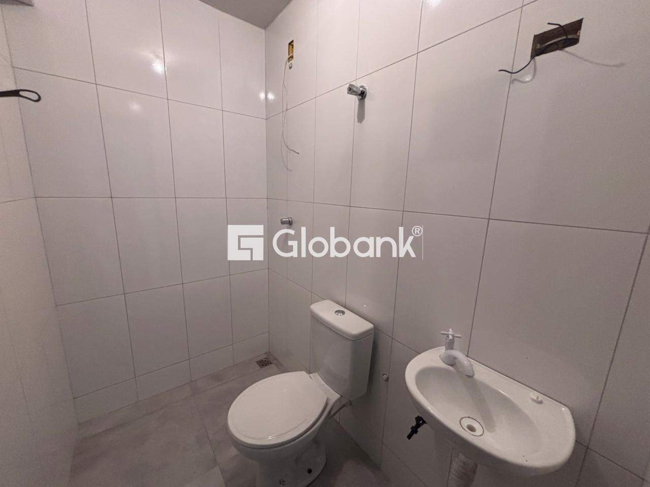 Ponto comercial para aluguel Major Prates 115m² Montes Claros MG: Banheiro