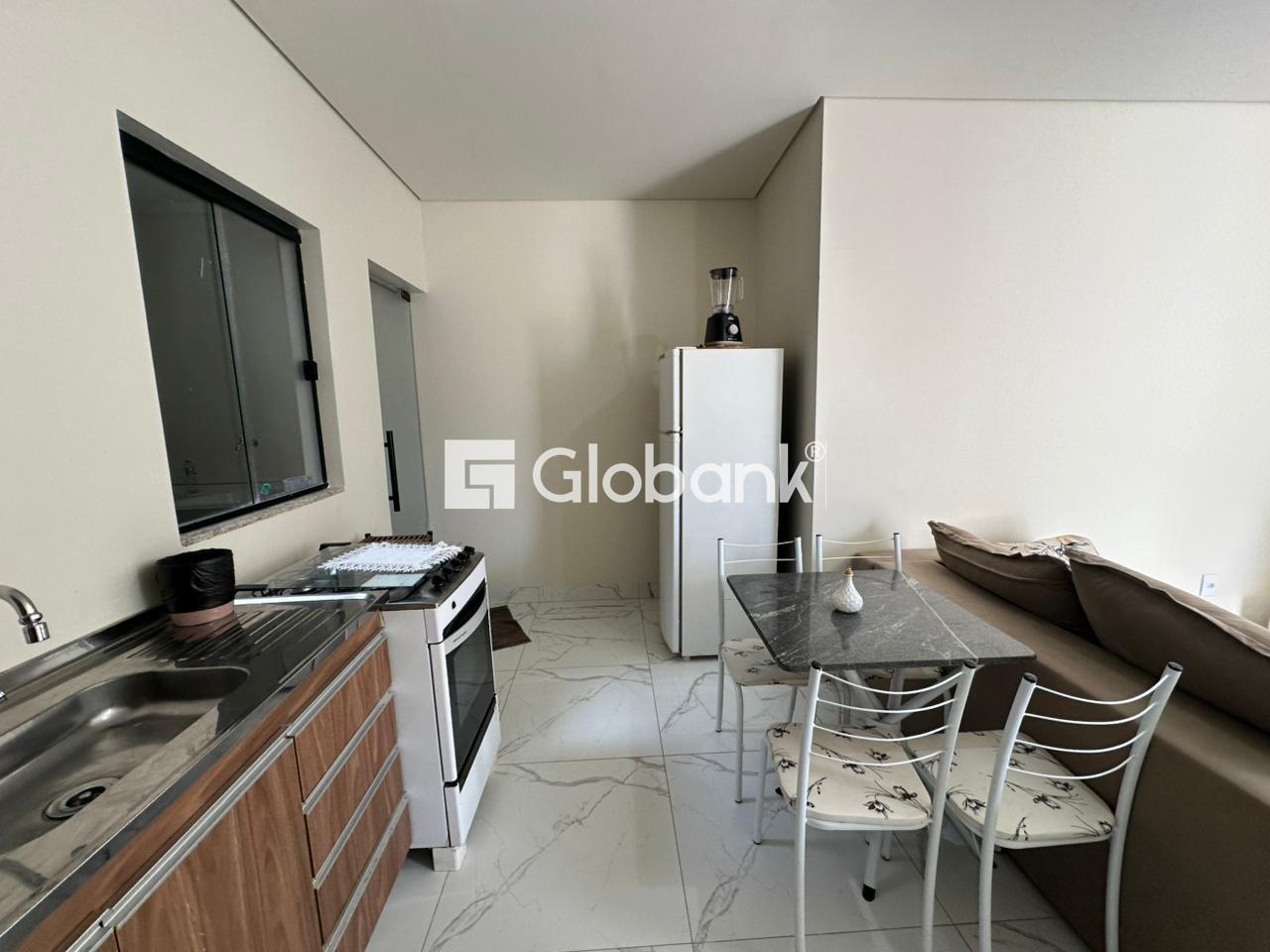 Casa 2 quartos para aluguel Ibituruna 60m² Montes Claros MG: 