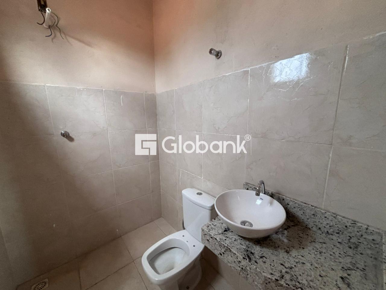 Ponto comercial para aluguel Maracanã 55m² Montes Claros MG: Banheiro