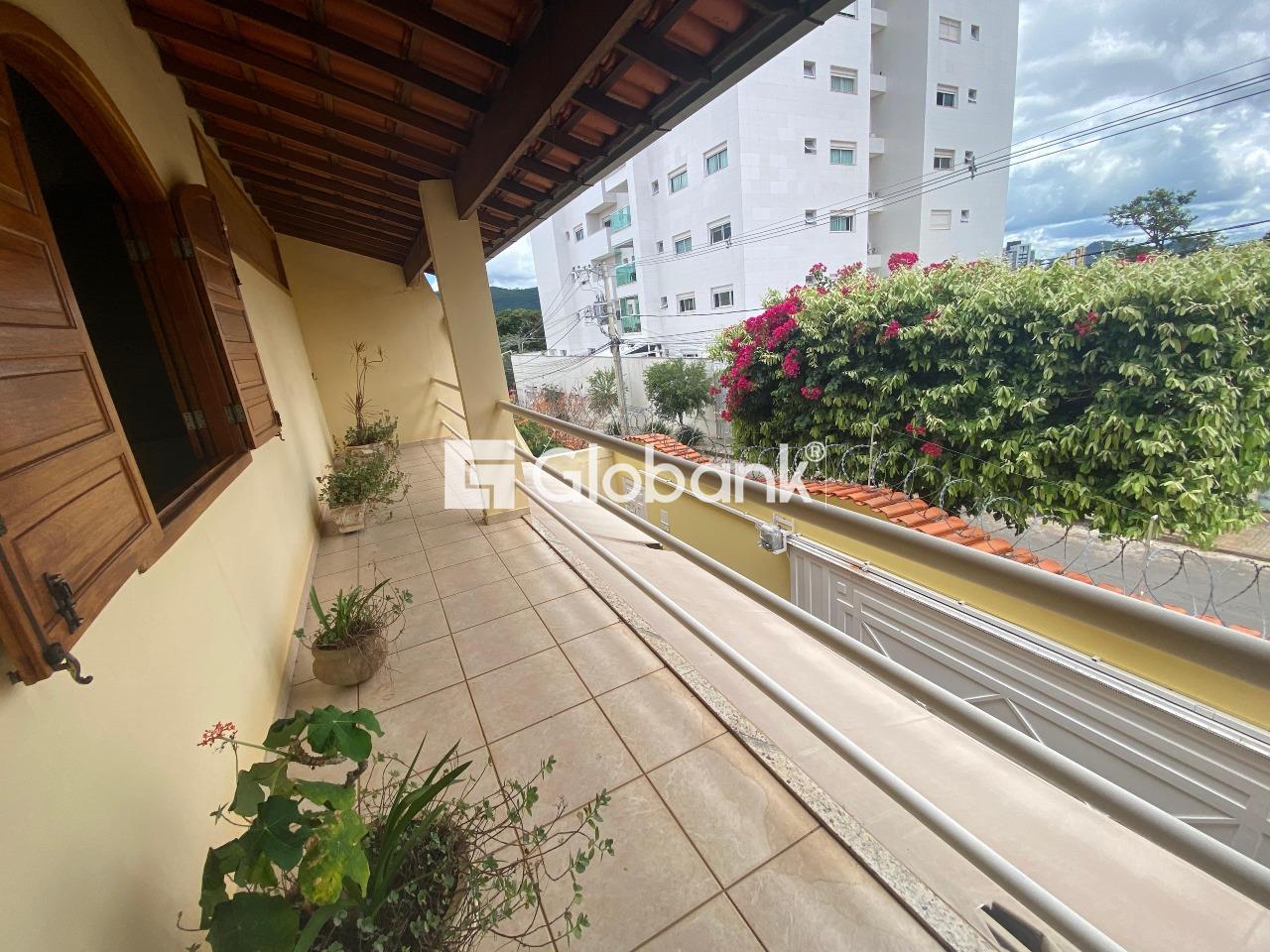 Casa 4 quartos à venda Cândida Câmara 300m² Montes Claros MG: 