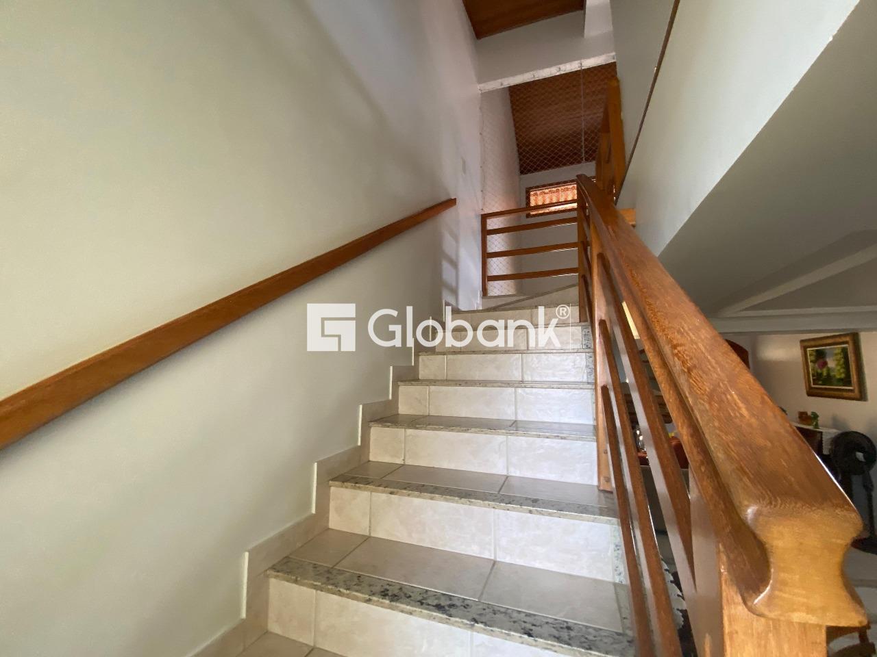 Casa 4 quartos à venda Cândida Câmara 300m² Montes Claros MG: 