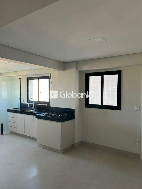 Apartamento 3 quartos para aluguel Centro 90m² Montes Claros MG: 