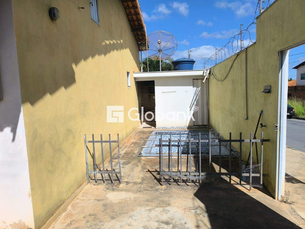 Casa 3 quartos à venda Carmelo 100m² Montes Claros MG: Piscina