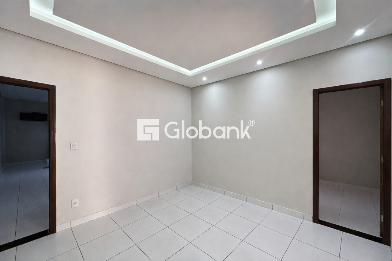 Casa 2 quartos para aluguel Vila Atlântida 70m² Montes Claros MG: Sala