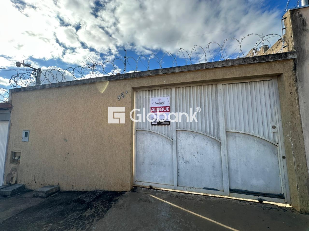 Casa 3 quartos para aluguel Jardim Olímpico 90m² Montes Claros MG: Fachada