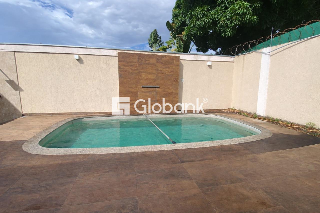 Casa 3 quartos à venda Edgar Pereira 360m² Montes Claros MG: 