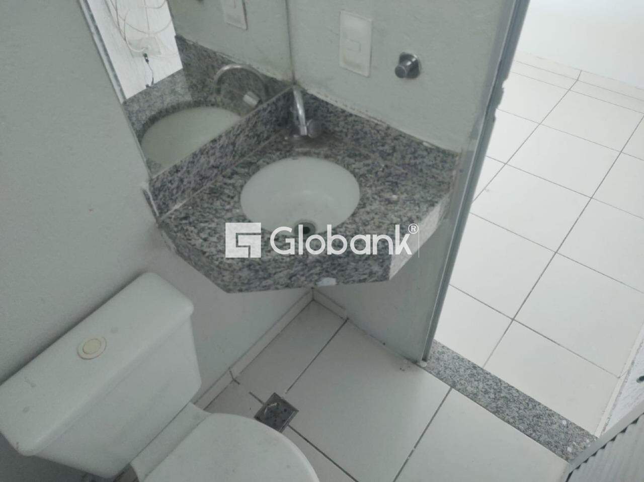 Apartamento 2 quartos para aluguel Santa Rita I 60m² Montes Claros MG: Lavabo