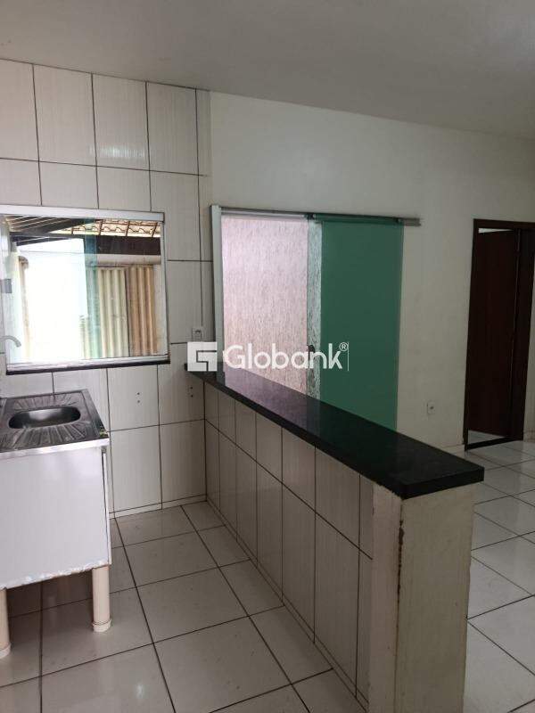 Casa 3 quartos à venda Independência 60m² Montes Claros MG: 