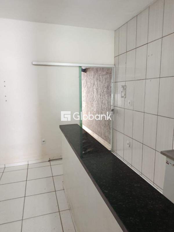 Casa 3 quartos à venda Independência 60m² Montes Claros MG: 