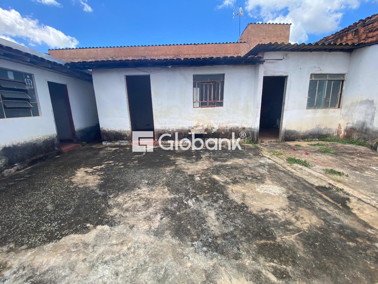 Casa 6 quartos à venda Major Prates 360m² Montes Claros MG: 