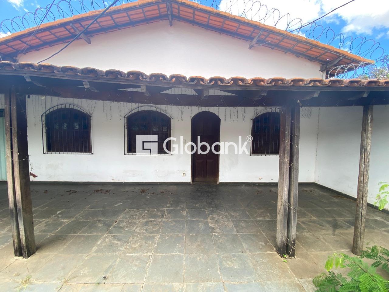 Casa 6 quartos à venda Major Prates 360m² Montes Claros MG: 