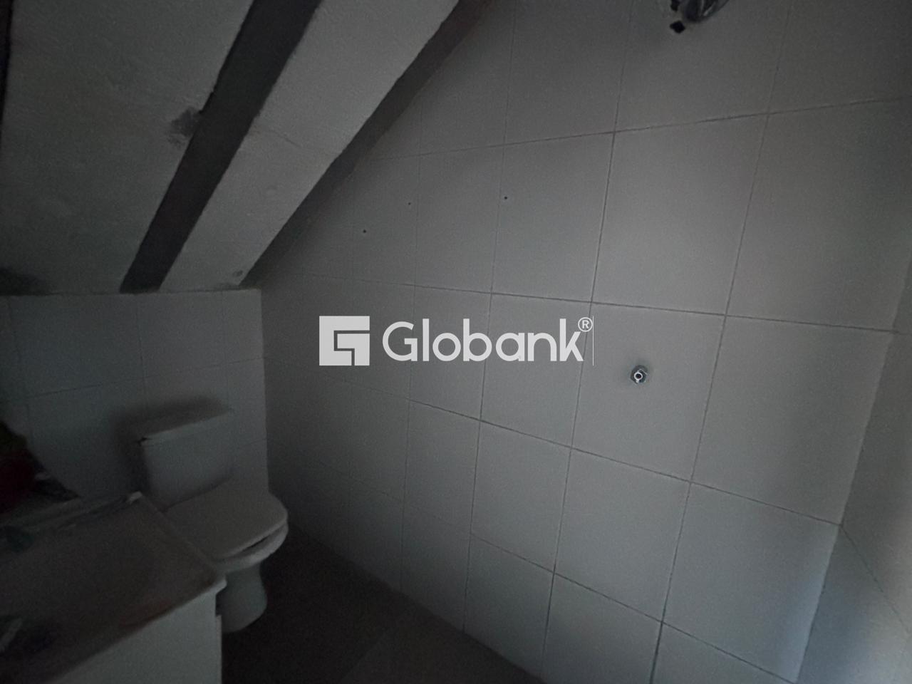 Ponto comercial 1 quarto para aluguel Maracanã 60m² Montes Claros MG: Banheiro térreo